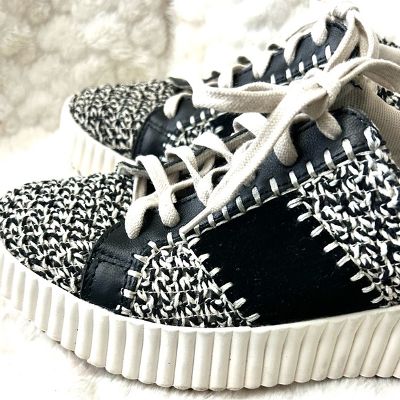 Dolce Vita leather suede Black and White platform Sneakers wms size 9 - Picture 11 of 13